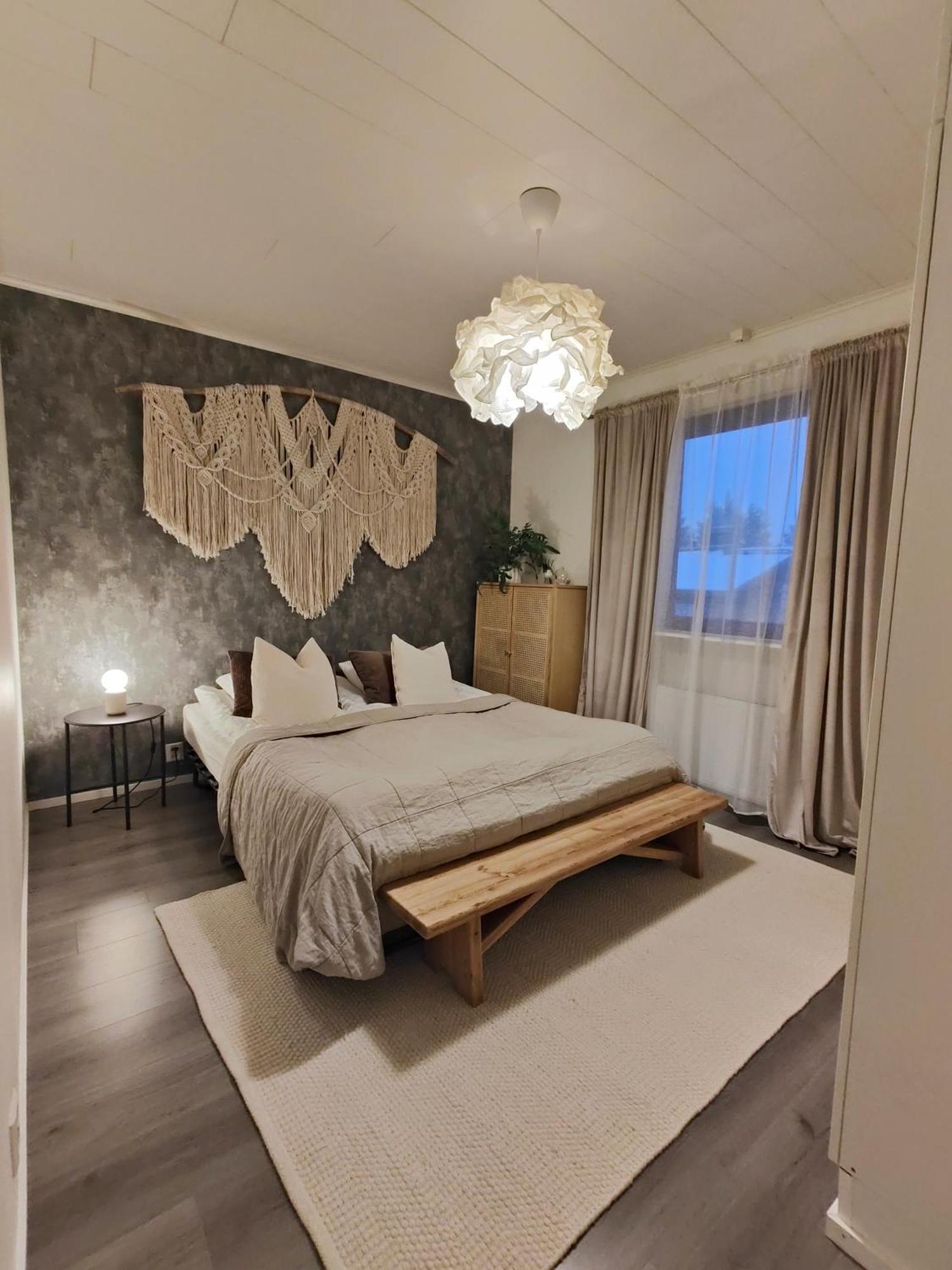 Laplands Hillside Villa โรวานิเอมิ ภายนอก รูปภาพ